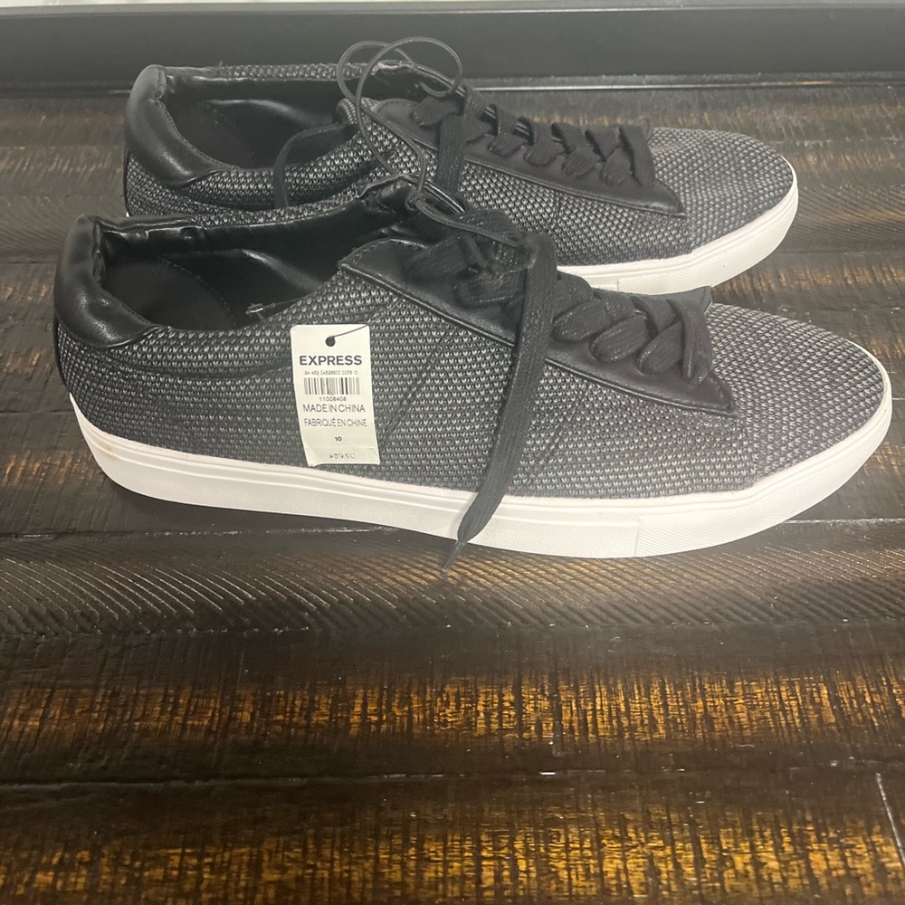 Men Express Sneakers - NWT